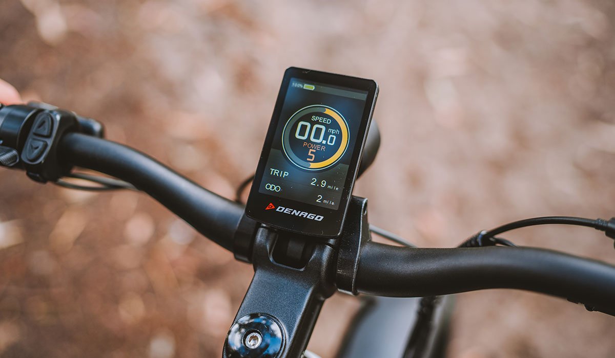 Aventon Aventure vs. Denago Fat Tire: step-thru eBikes compared
