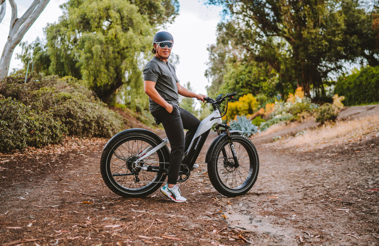 Man with eBike on the Fullerton Loop trail